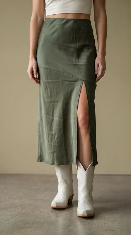 Rosa Clothing Satin High Wasted Slit Skirt RCXL04315