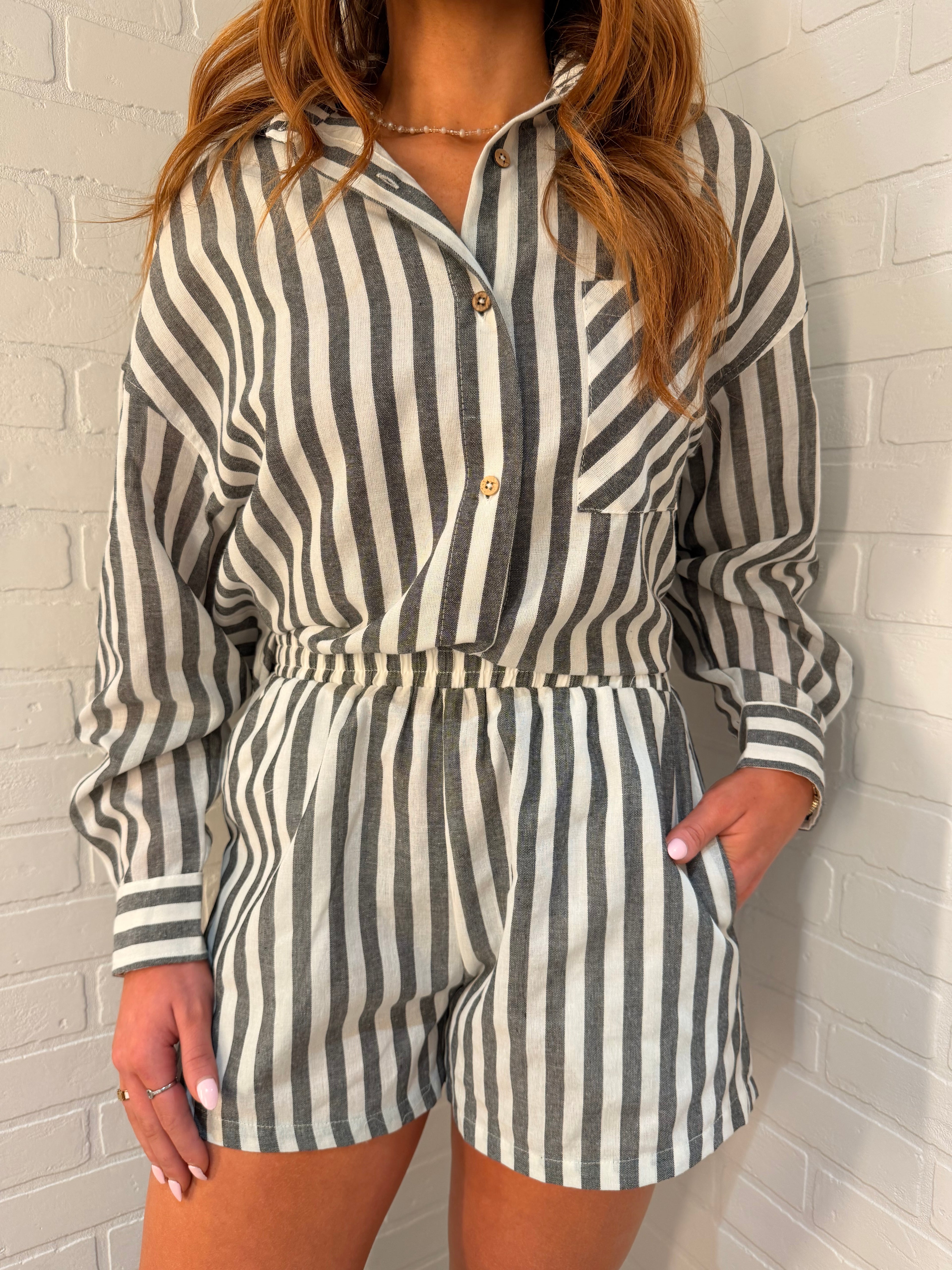 Miou Muse Black Stripe Button Shirt T6383ST