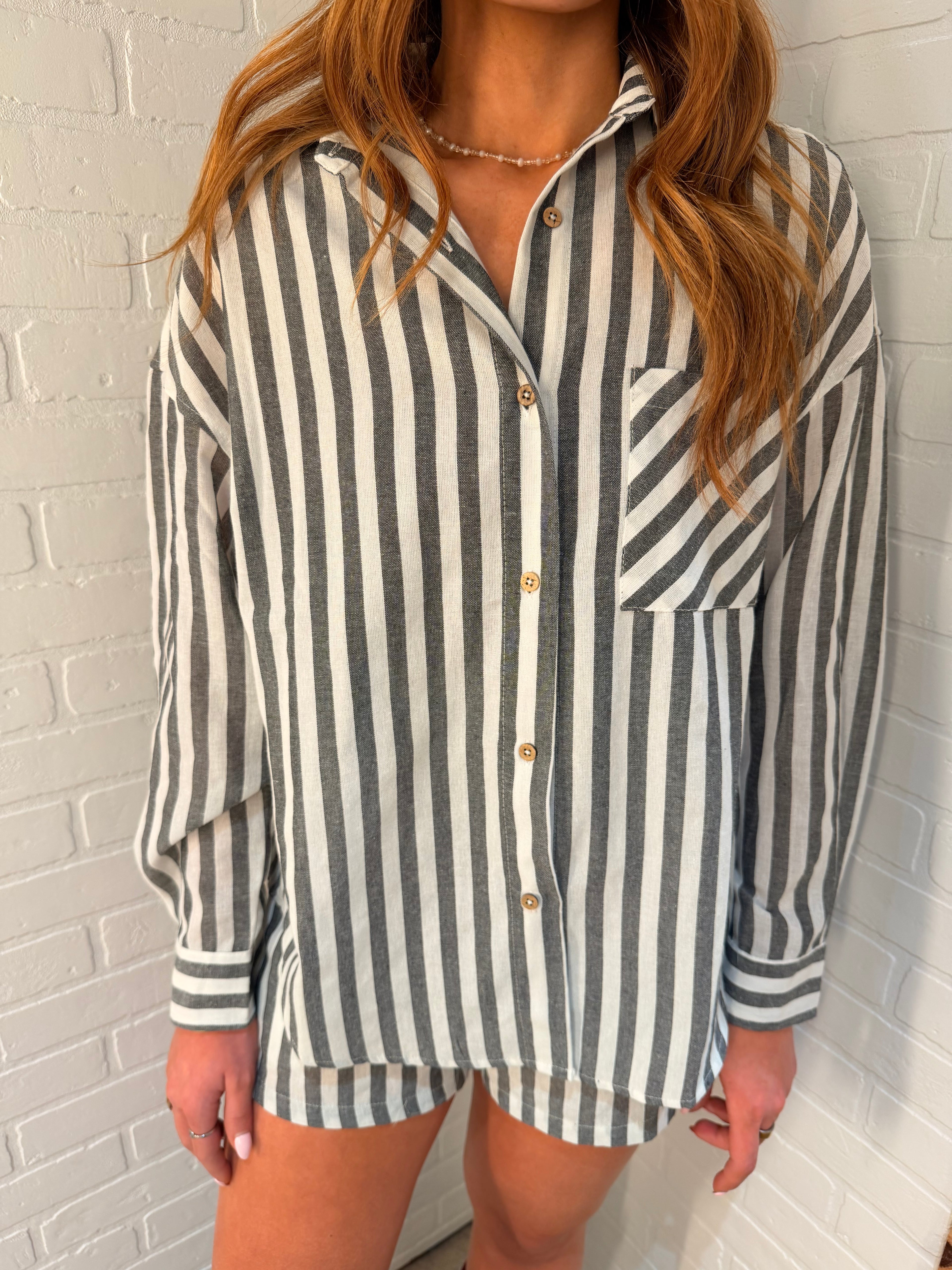 Miou Muse Black Stripe Button Shirt T6383ST