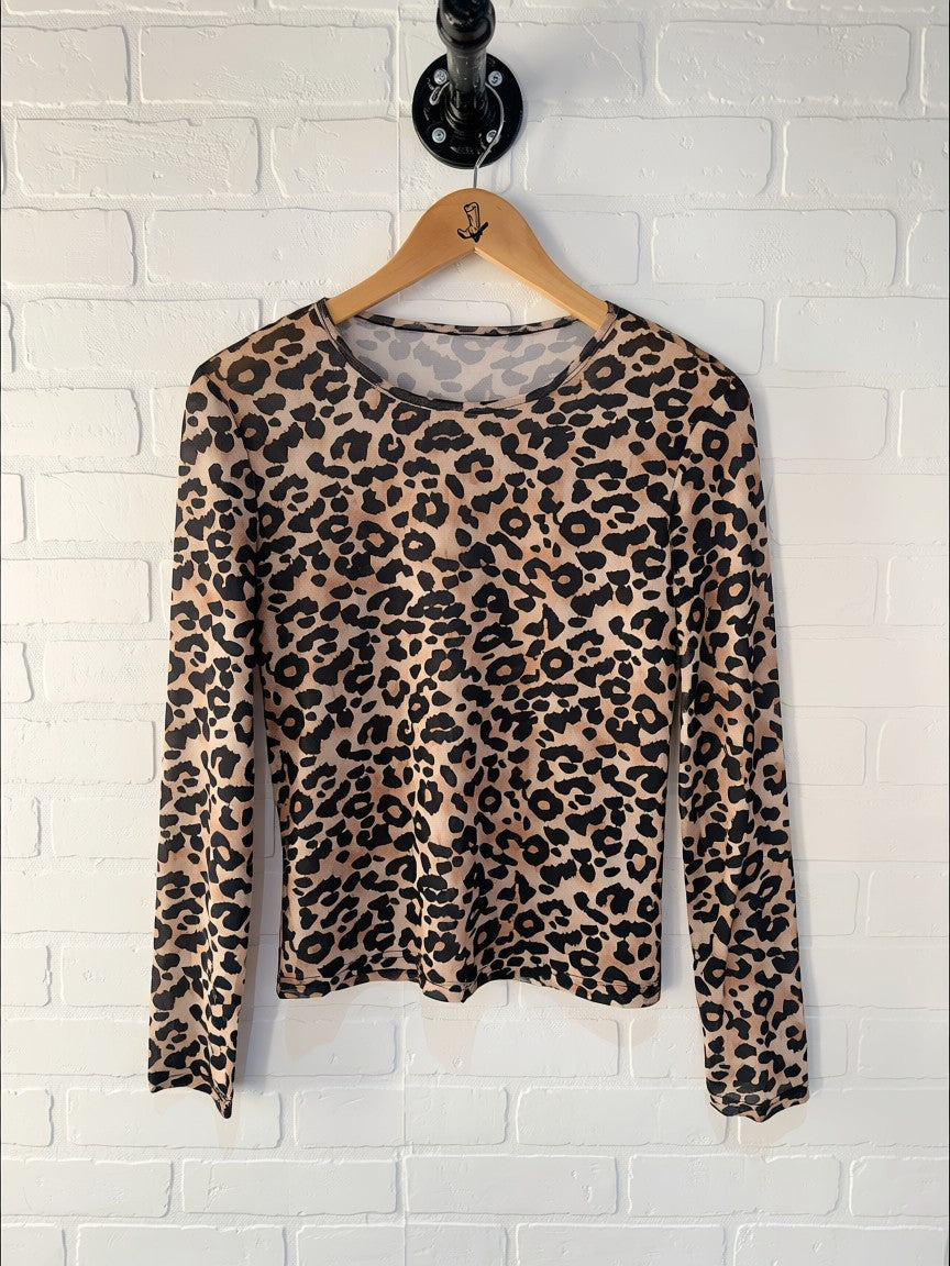 Rosa Clothing Leopard Sheer Top RCJW07720