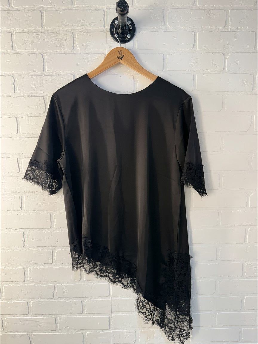 Aapparella Asymmetric Lace Top APLA25136135-P2